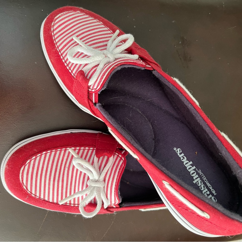 Keds grasshopper slip on boat shoes. The insert has some cushion to them.